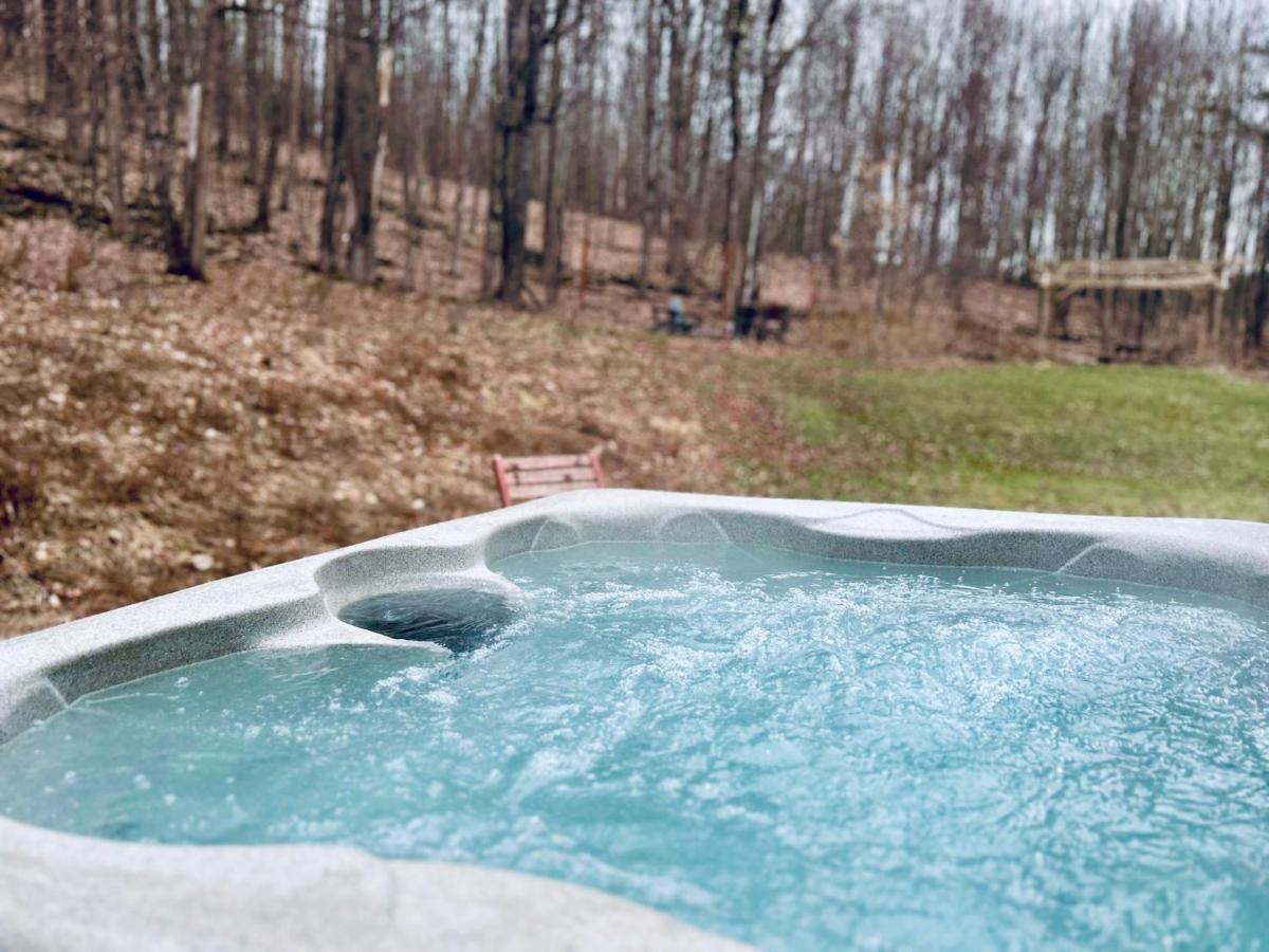 Cozy Cottage With Jacuzzi And Fire Pit And Reading Nook! Livingston Manor Esterno foto