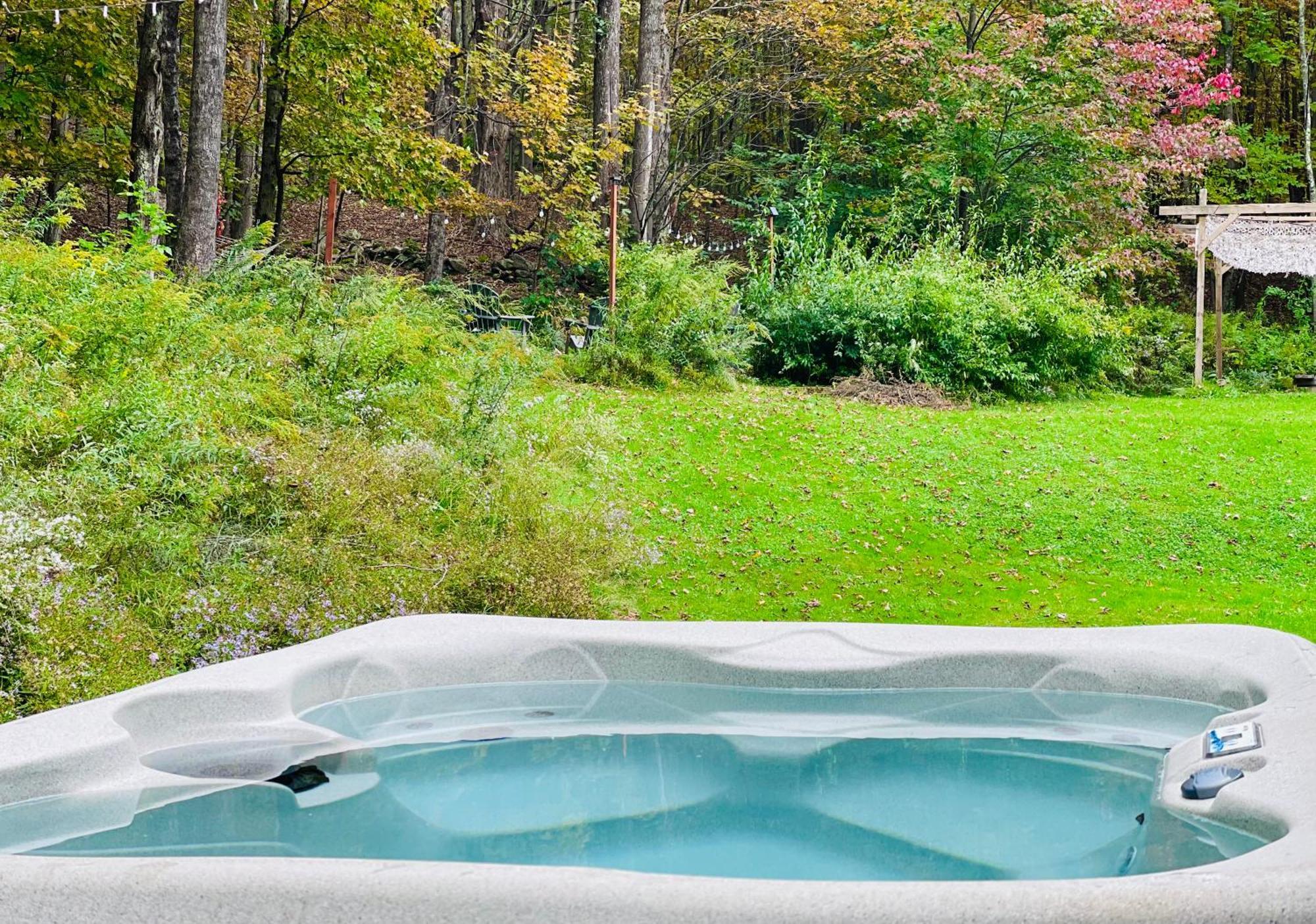 Cozy Cottage With Jacuzzi And Fire Pit And Reading Nook! Livingston Manor Esterno foto